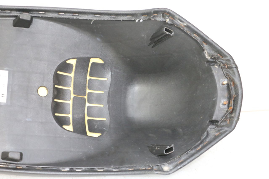 photo de SELLE PEUGEOT KISBEE 4T 50 (2018 - 2022) - Charakteristische Merkmale