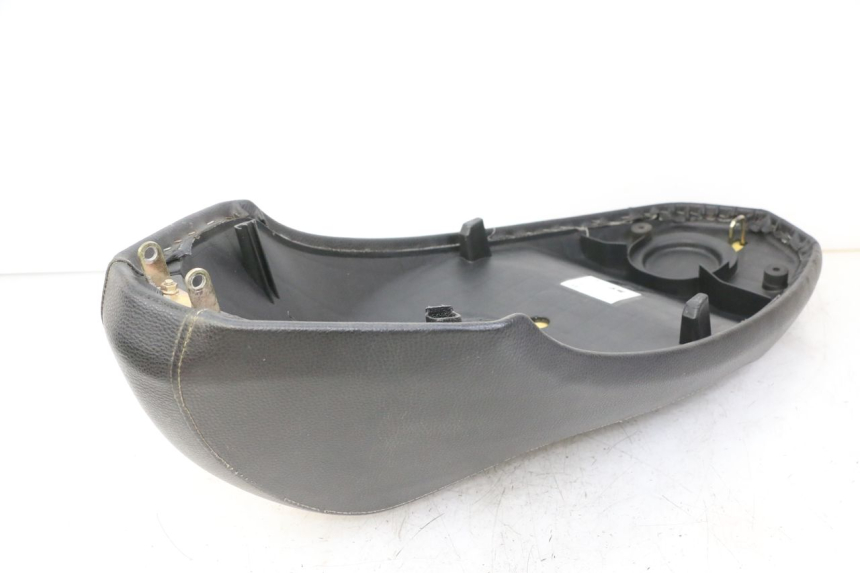 photo de SELLE PEUGEOT KISBEE 4T 50 (2018 - 2022) - Geprüftes Gebrauchtteil