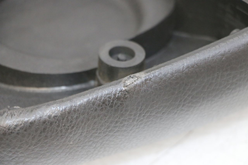 photo de SELLE PEUGEOT KISBEE 4T 50 (2010 - 2017) - Weitere Ansicht des Artikels