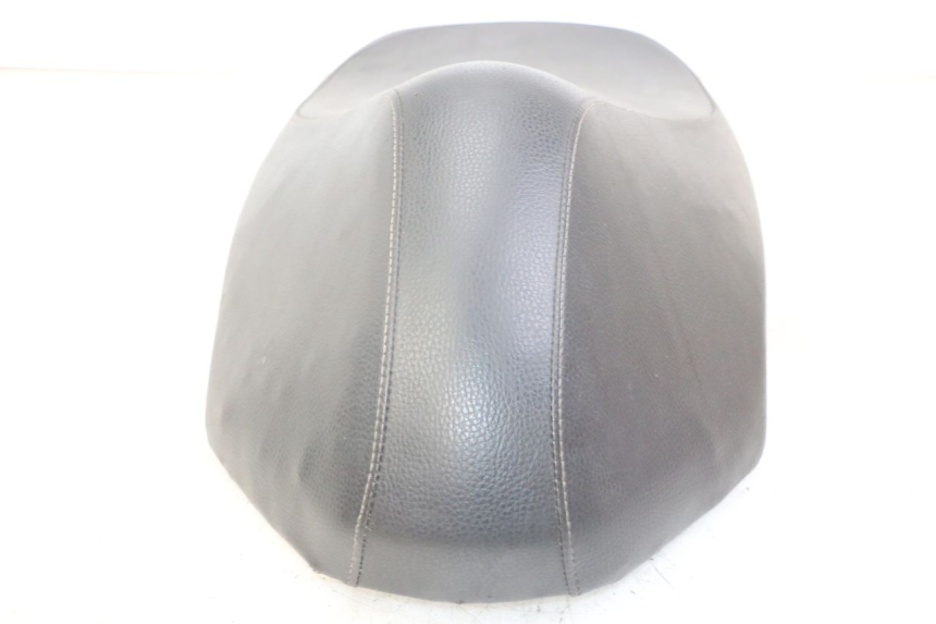 photo de SELLE PEUGEOT KISBEE 4T 50 (2010 - 2017) - Fokus auf die Struktur