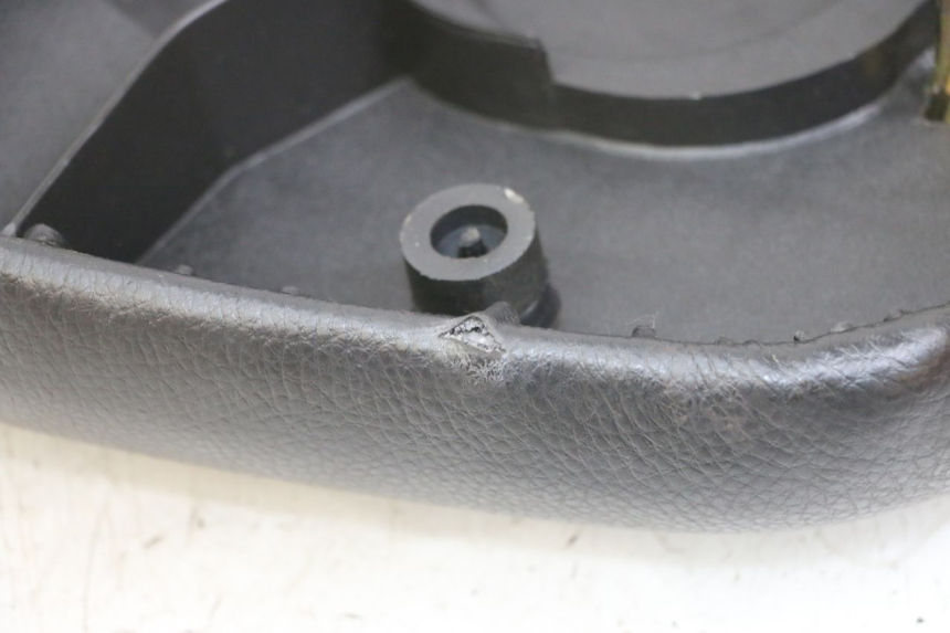 photo de SELLE PEUGEOT KISBEE 4T 50 (2010 - 2017) - Geprüftes Gebrauchtteil