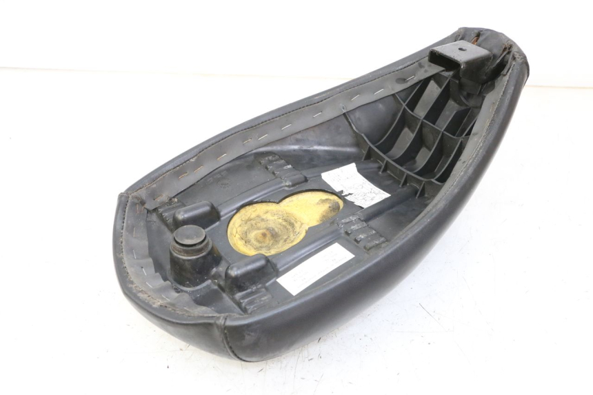 photo de SELLE PEUGEOT LUDIX 50 (2008 - 2017) - Zoom auf Gebrauchszustand