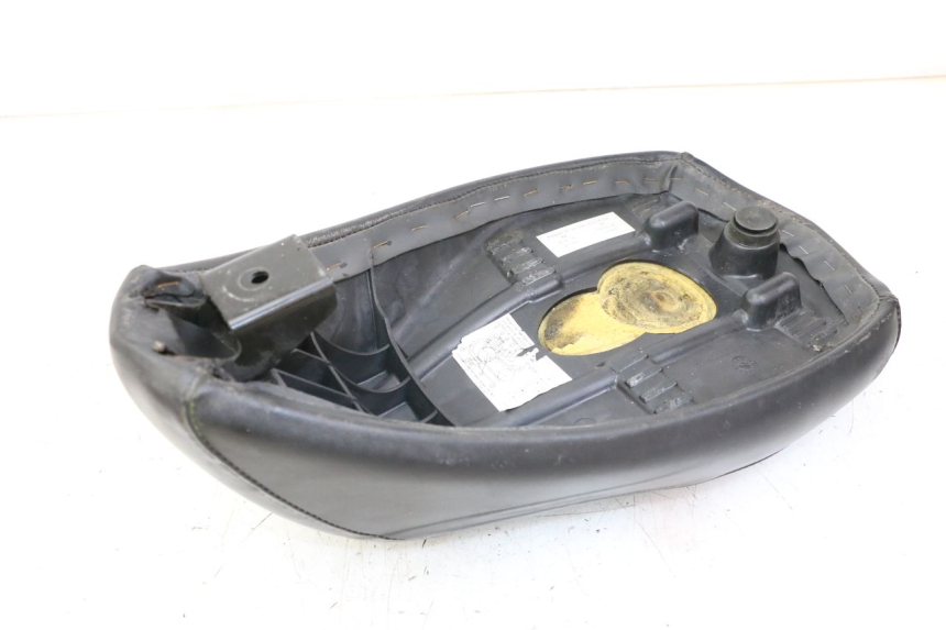 photo de SELLE PEUGEOT LUDIX 50 (2008 - 2017) - Technische Nahaufnahme