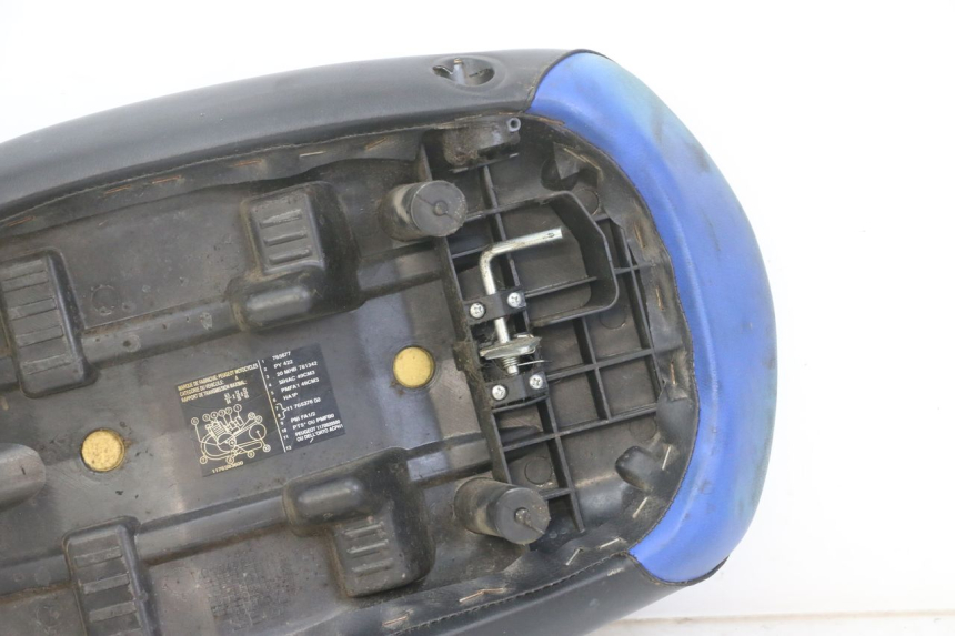 photo de SITZ PEUGEOT LUDIX ONE 50 (2005 - 2008) - Kennzeichnungen und Originalreferenzen