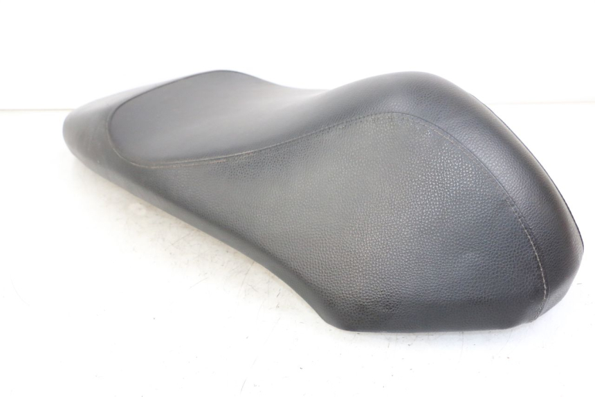 photo de SITZBANK PEUGEOT STREETZONE 4T 50 (2018 - 2023) - Zoom auf Gebrauchszustand