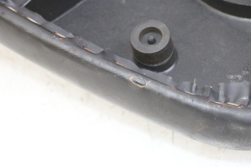 photo de SITZ PEUGEOT STREETZONE I 2T 50 (2018 - 2020) - Oberflächenzustand und Material