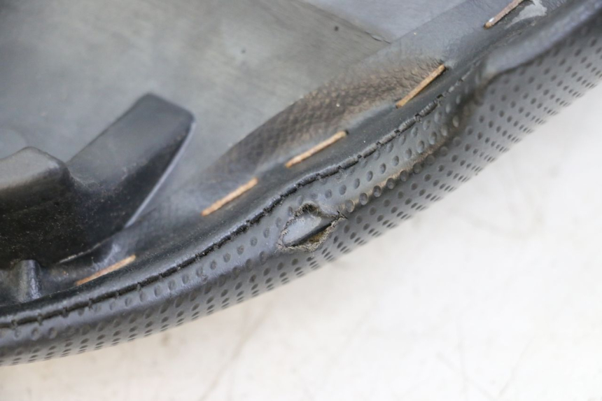 photo de SITZBANK PEUGEOT TKR TREKKER FURIOUS 50 (2005 - 2014) - Zoom auf Gebrauchszustand