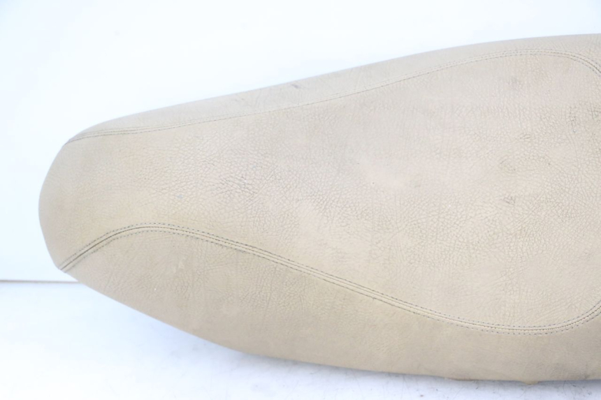 photo de SITZ PEUGEOT VIVACITY 125 (2010 - 2017) - Fokus auf die Struktur