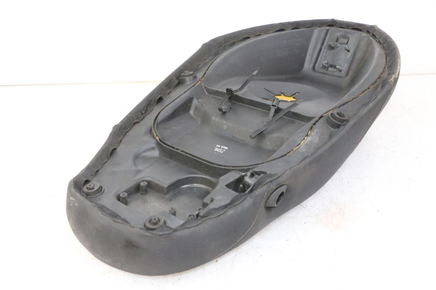 photo de SELLE PIAGGIO NEW TYPHOON 50 (2010 - 2017) - Zoom auf Komponenten