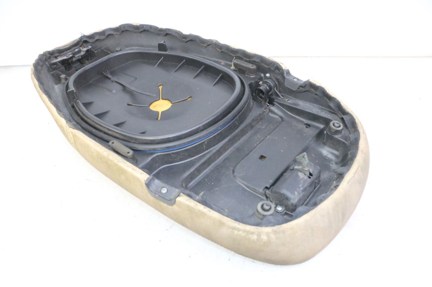 photo de SITZ PIAGGIO VESPA LX 150 (2005 - 2013) - Alternative Perspektive
