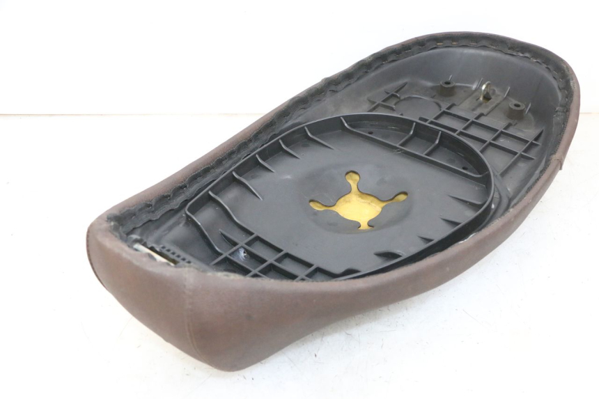 photo de SITZ EFUN PUSA 1 - Technische Nahaufnahme