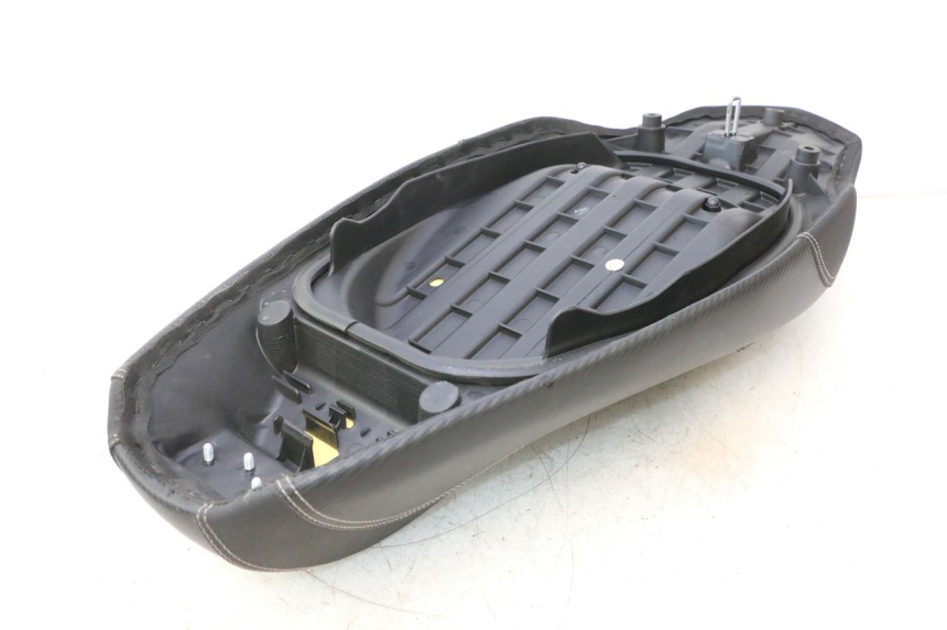 photo de SITZ JM MOTORS R-MAX TECH 50 (2024 - 2026) - Zoom auf Gebrauchszustand