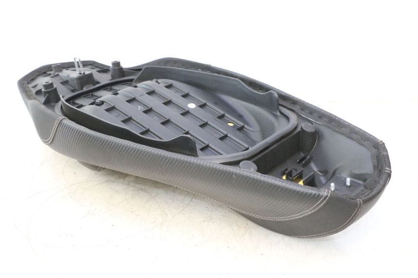 photo de SITZ JM MOTORS R-MAX TECH 50 (2024 - 2026) - Alternative Perspektive