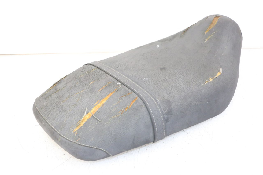 photo de SITZ GILERA RUNNER LC 50 (1997 - 1998) - Details der Befestigungspunkte