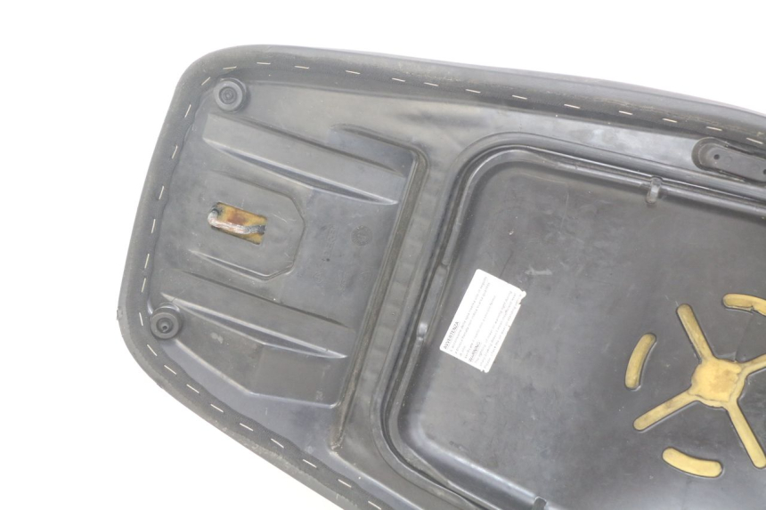 photo de SITZBANK GILERA RUNNER SP 50 (2009 - 2017) - Hochauflösende Nahaufnahme