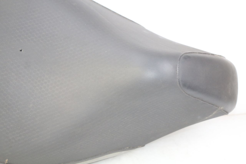 photo de SITZBANK GILERA RUNNER SP 50 (2009 - 2017) - Fokus auf die Struktur