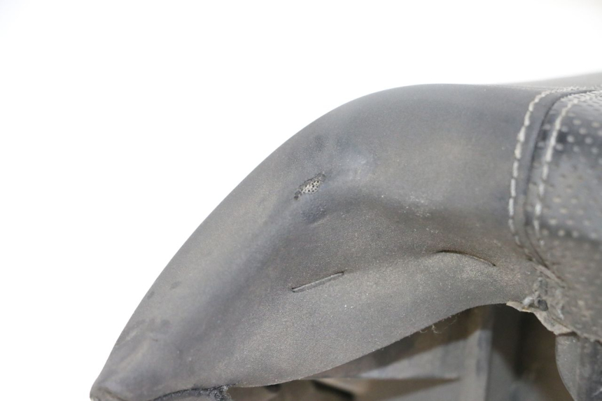 photo de SITZ PEUGEOT SATELIS 125 (2013 - 2018) - Zoom auf Gebrauchszustand