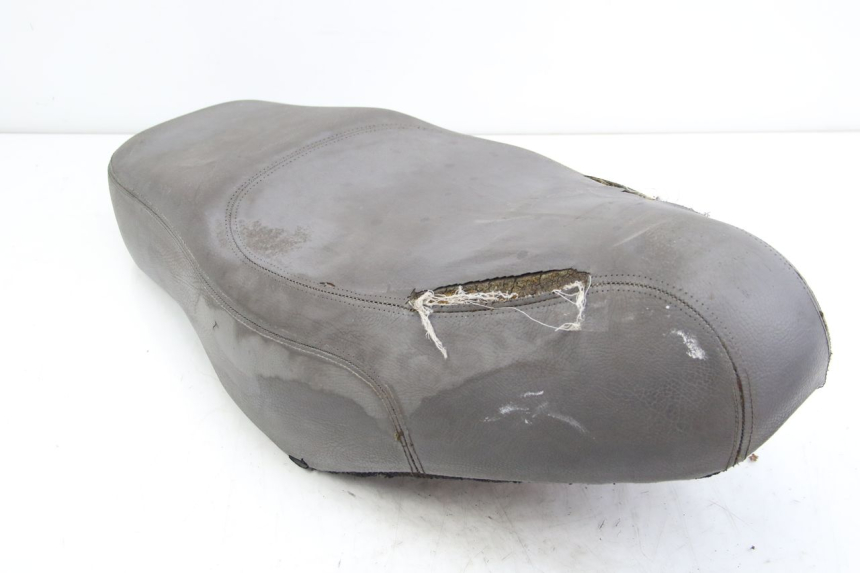 photo de SITZBANK APRILIA SCARABEO 4T 50 (2009 - 2017) - Alternative Perspektive