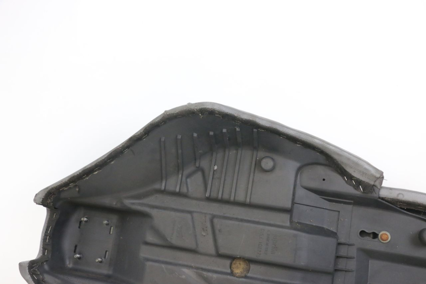 photo de SITZ APRILIA SCARABEO GT 125 (1999 - 2007) - Technische Nahaufnahme