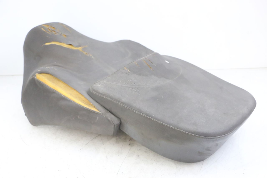 photo de SITZ APRILIA SCARABEO GT 125 (1999 - 2007) - Oberflächenzustand und Material