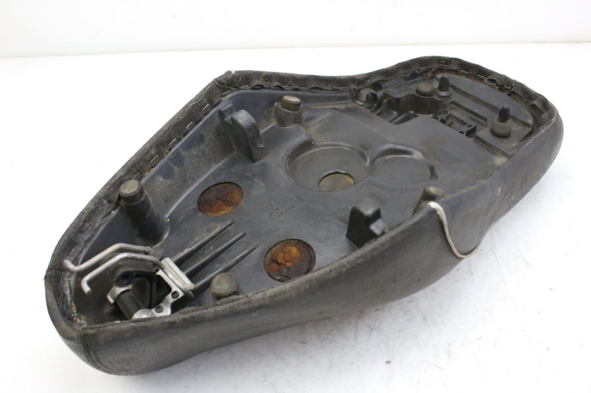 photo de SELLE APRILIA SCARABEO 100 (2003 - 2012) - Alternative Perspektive