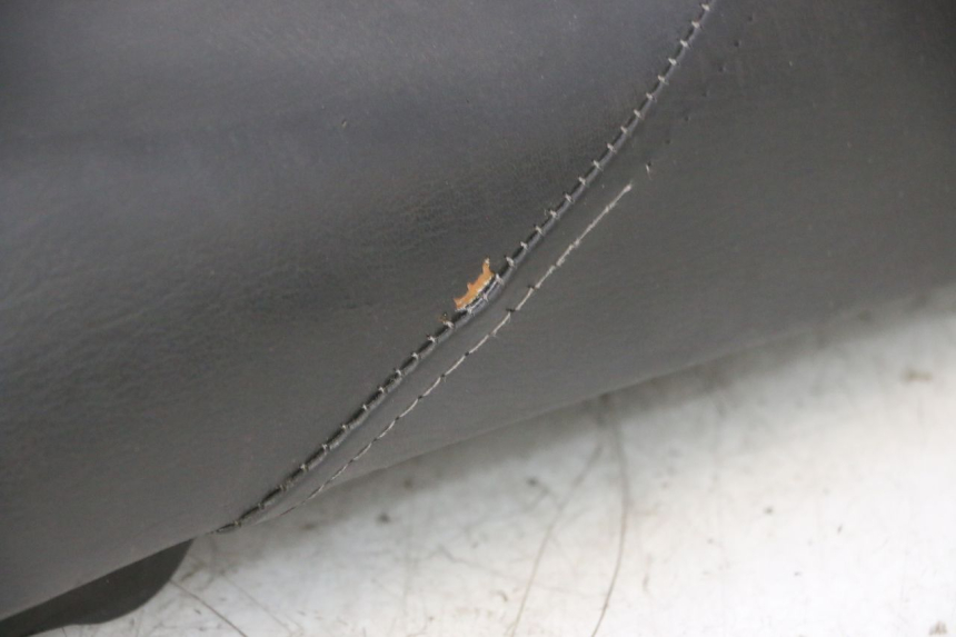 photo de SITZ HONDA SH 125 (2001 - 2003) - Detaillierte Sichtprüfung