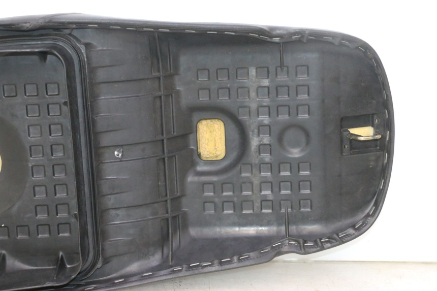 photo de SITZ HONDA SH 125 (2001 - 2003) - Technische Nahaufnahme