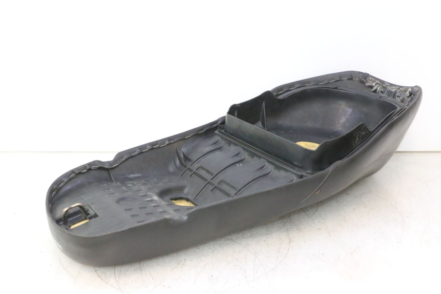 photo de SITZ HONDA SH 125 (2001 - 2003) - Oberflächenzustand und Material