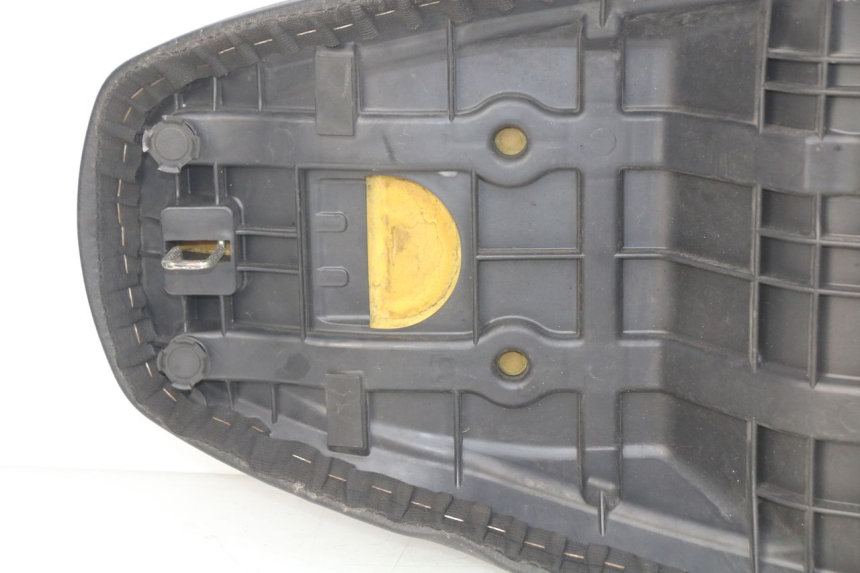 photo de SITZ SUZUKI SIXTEEN 125 (2008 - 2010) - Weitere Ansicht des Artikels