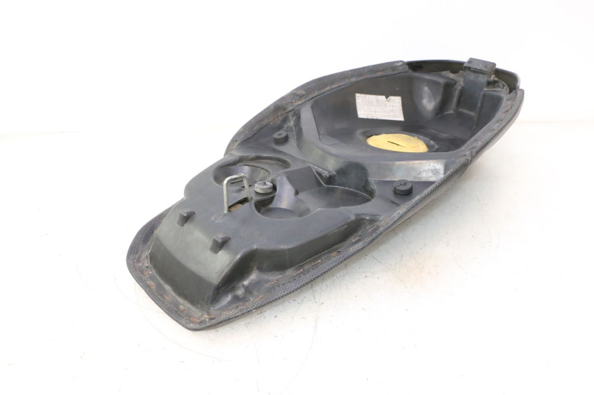 photo de SELLE PEUGEOT SPEEDFIGHT LC 50 (1996 - 2002) - Details der Befestigungspunkte