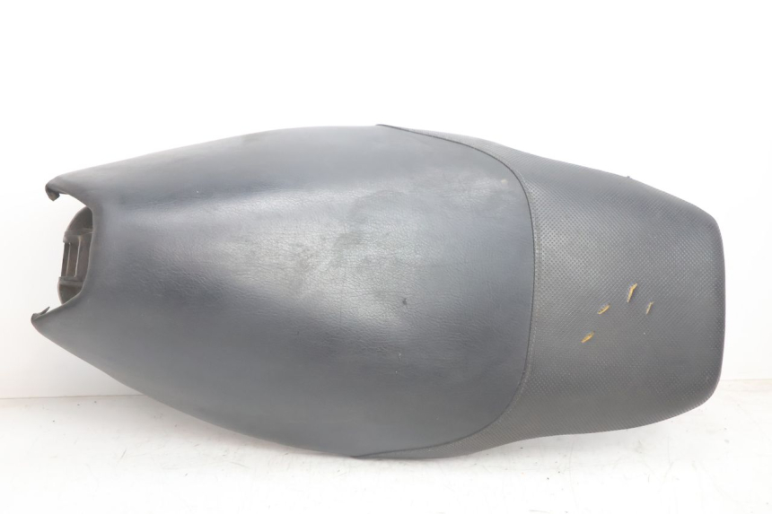 photo de SELLE PEUGEOT SPEEDFIGHT LC 50 (1996 - 2002) - Zoom auf Gebrauchszustand