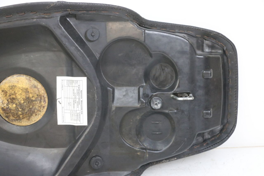 photo de SELLE PEUGEOT SPEEDFIGHT 100 (1997 - 2007) - Details der Befestigungspunkte