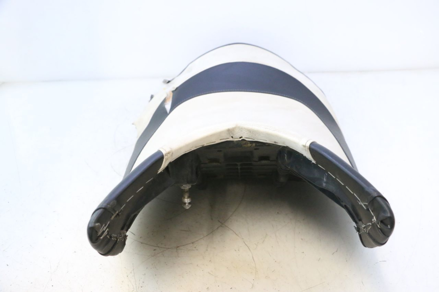 photo de SITZ CAN-AM SPYDER RS 1000 (2008 - 2012) - Hochauflösende Nahaufnahme