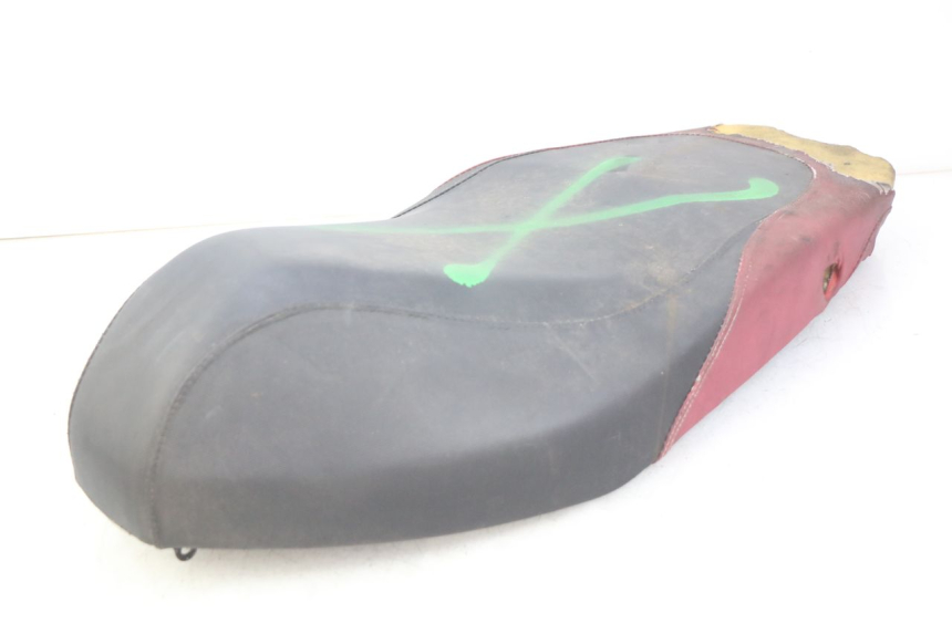 photo de SITZBANK APRILIA SR 2T 50 (2012 - 2017) - Zoom auf Gebrauchszustand