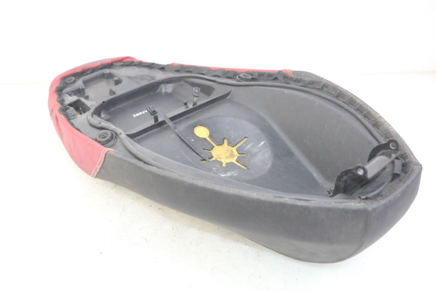 photo de SITZBANK APRILIA SR 2T 50 (2012 - 2017) - Gesamtansicht des Produkts