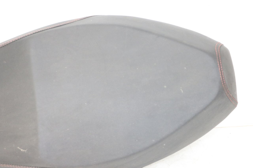 photo de Sitzbank VASTRO STREET X 4T 50 (2016 - 2021) - Hochauflösende Nahaufnahme