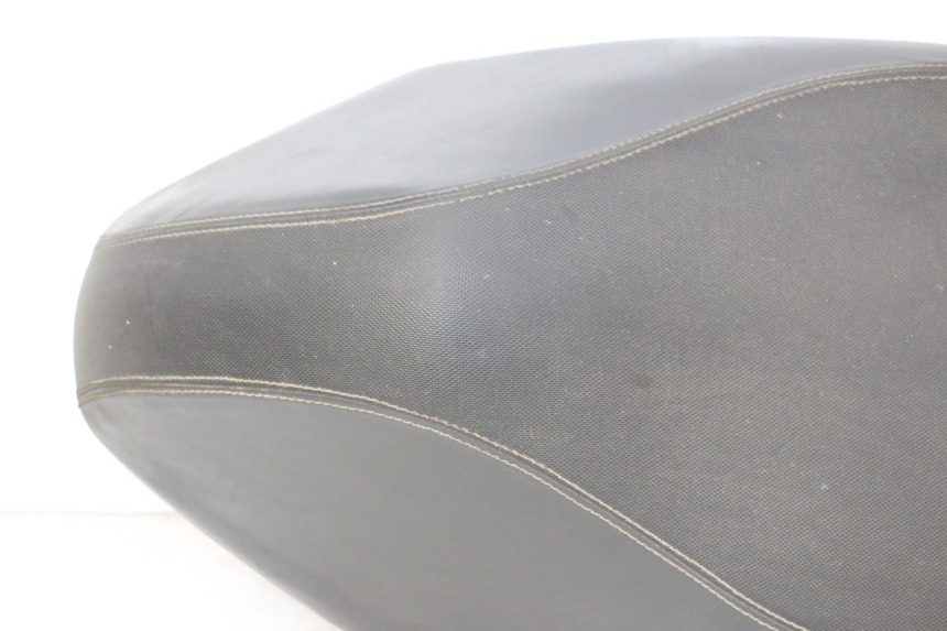 photo de SITZ PEUGEOT STREETZONE I NAKED 2T 50 (2018 - 2020) - Fokus auf die Struktur