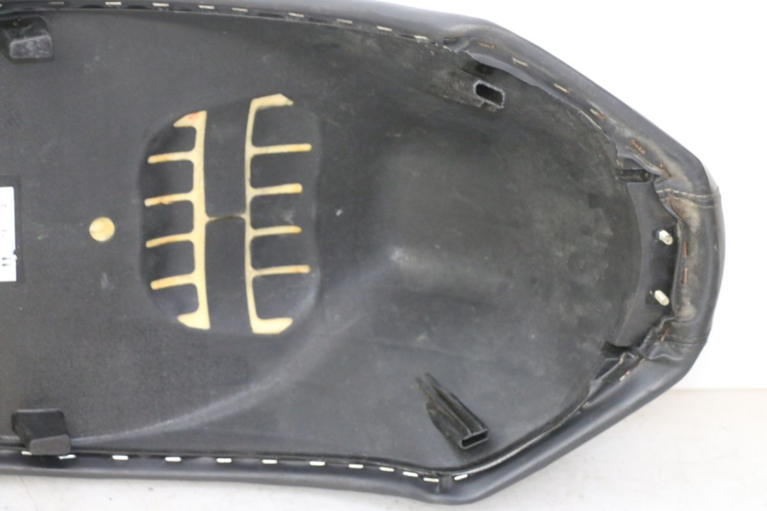 photo de SITZ PEUGEOT STREETZONE I NAKED 2T 50 (2018 - 2020) - Kennzeichnungen und Originalreferenzen