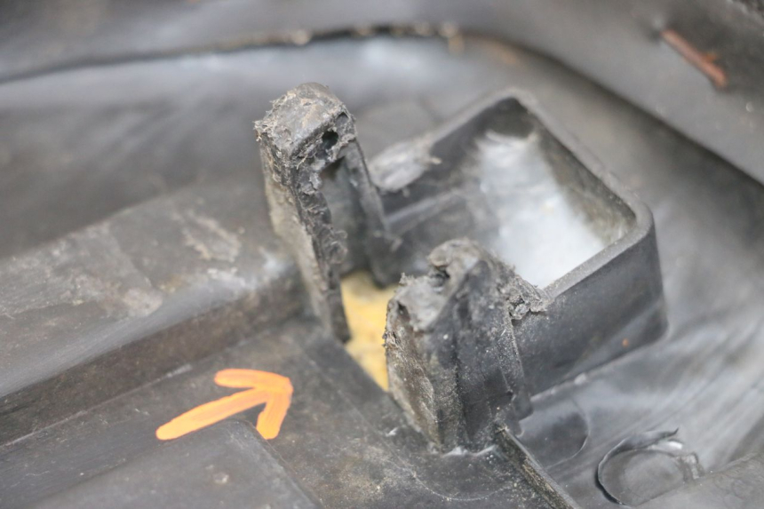 photo de SITZBANK MBK STUNT NAKED 50 (2004 - 2018) - Detailansicht des Bauteils