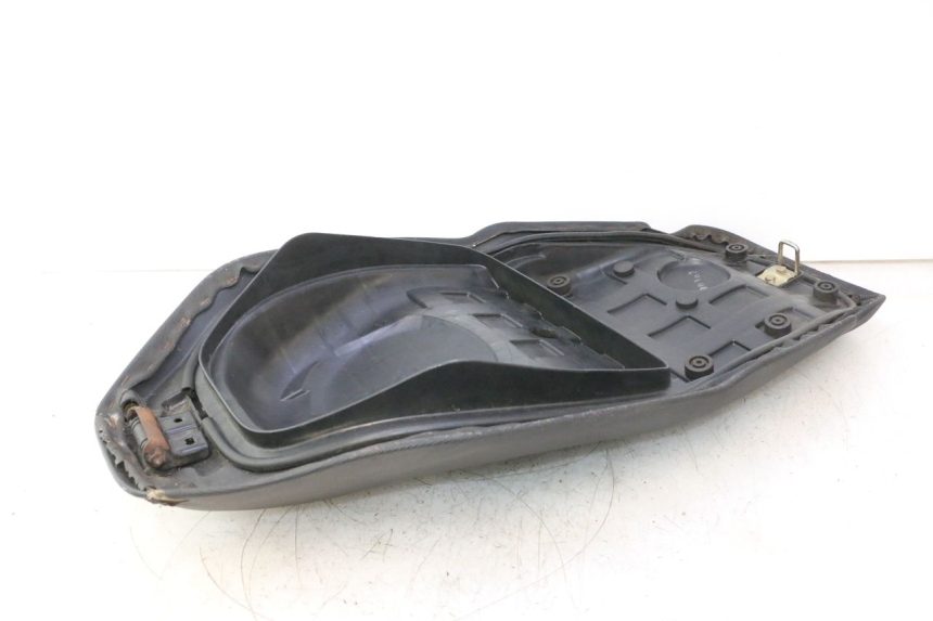 photo de SITZ KYMCO SUPER 8 2T 50 (2007 - 2013) - Fokus auf die Struktur