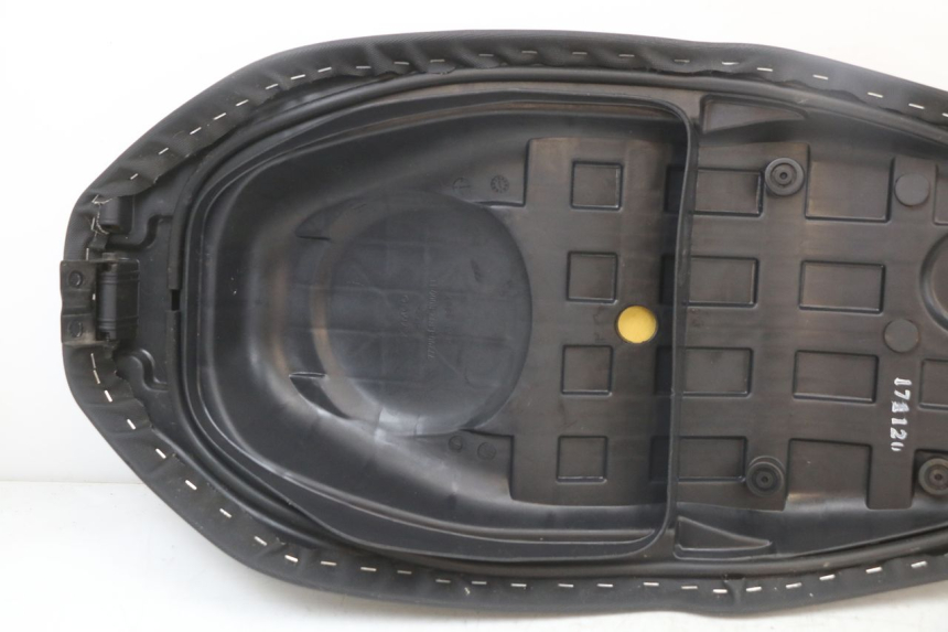 photo de SITZ KYMCO SUPER 8 4T 50 (2018 - 2020) - Technische Nahaufnahme