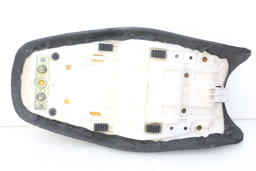 photo de SITZ SUZUKI GSF S BANDIT 600 (2000 - 2004) - Kennzeichnungen und Originalreferenzen