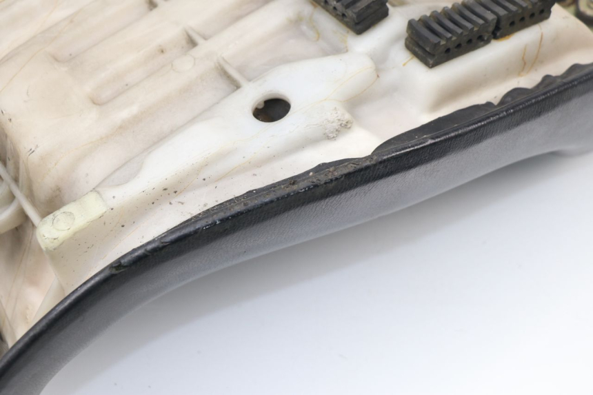 photo de SITZ SUZUKI GSX F GSXF 750 (1988 - 1998) - Detailansicht des Bauteils