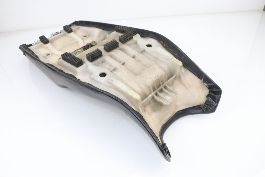 photo de SITZ SUZUKI GSX F GSXF 750 (1988 - 1998) - Detaillierte Sichtprüfung