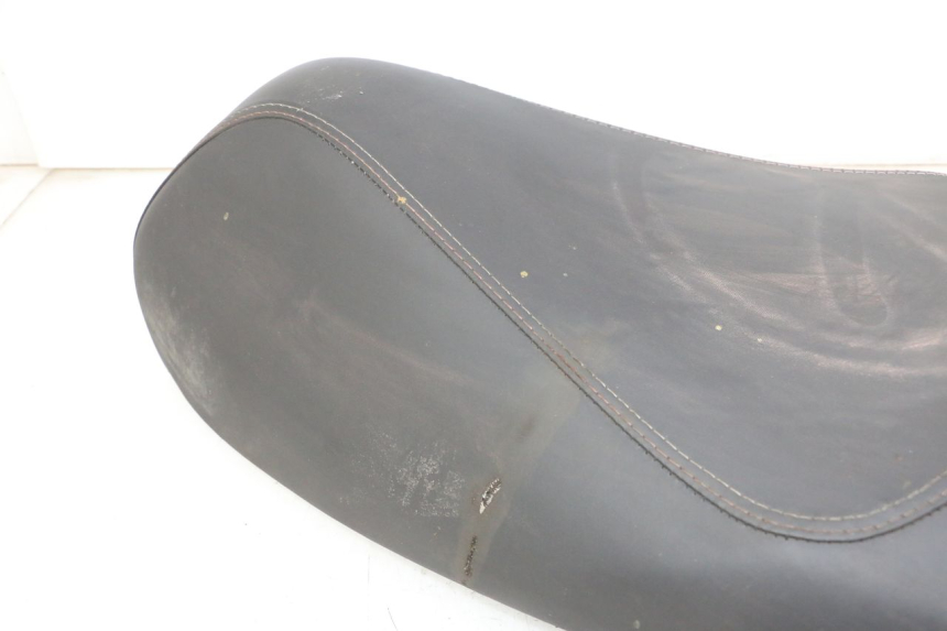 photo de SELLE APRILIA SXR 50 (2021 - 2023) - Details der Befestigungspunkte
