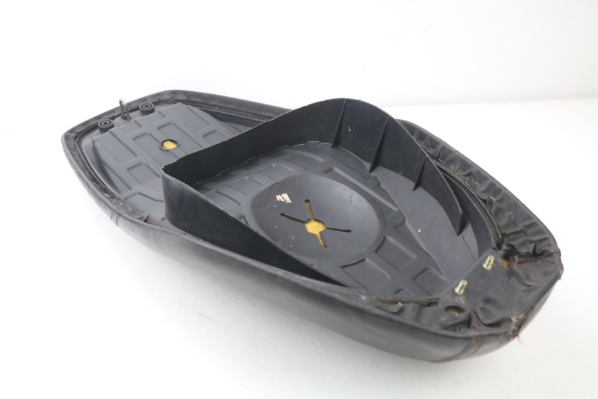 photo de SITZ SYM SYMPHONY 50 (2009 - 2015) - Details der Befestigungspunkte