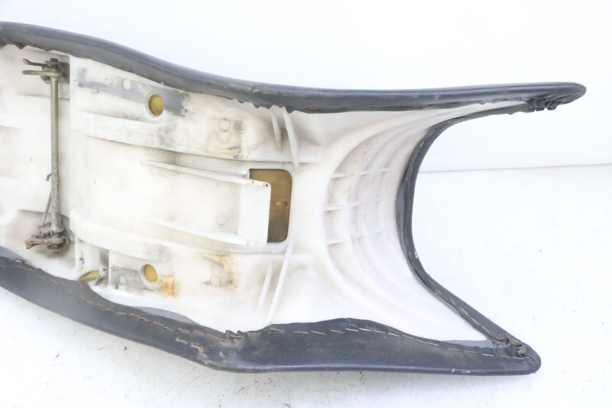 photo de SITZ YAMAHA TDR DELTABOX 125 (1997 - 2003) - Gesamtansicht des Produkts