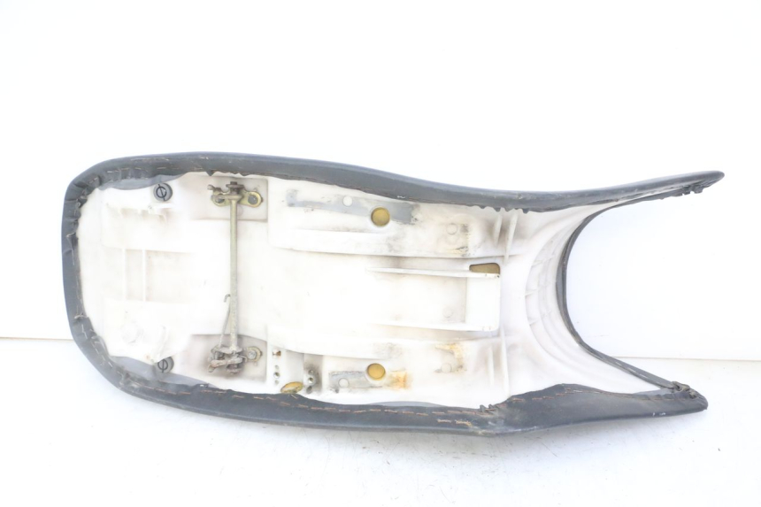 photo de SITZ YAMAHA TDR DELTABOX 125 (1997 - 2003) - Kennzeichnungen und Originalreferenzen