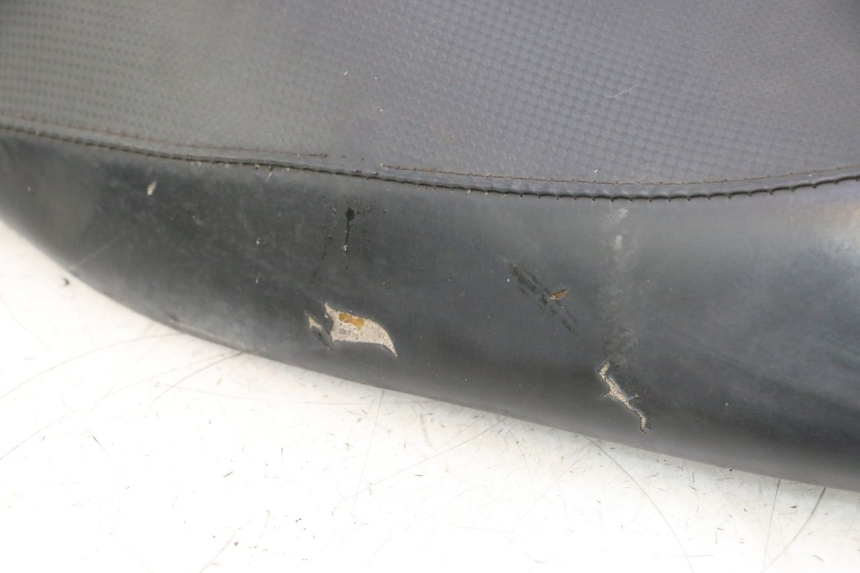photo de SITZ PEUGEOT TREKKER 50 (1995 - 2004) - Oberflächenzustand und Material