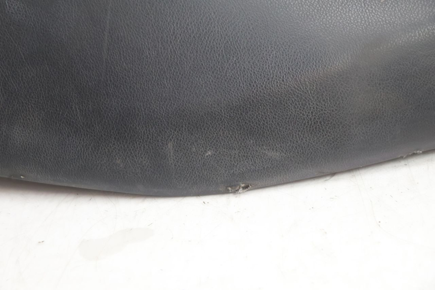 photo de SITZ PEUGEOT TREKKER 50 (1995 - 2004) - Details der Befestigungspunkte